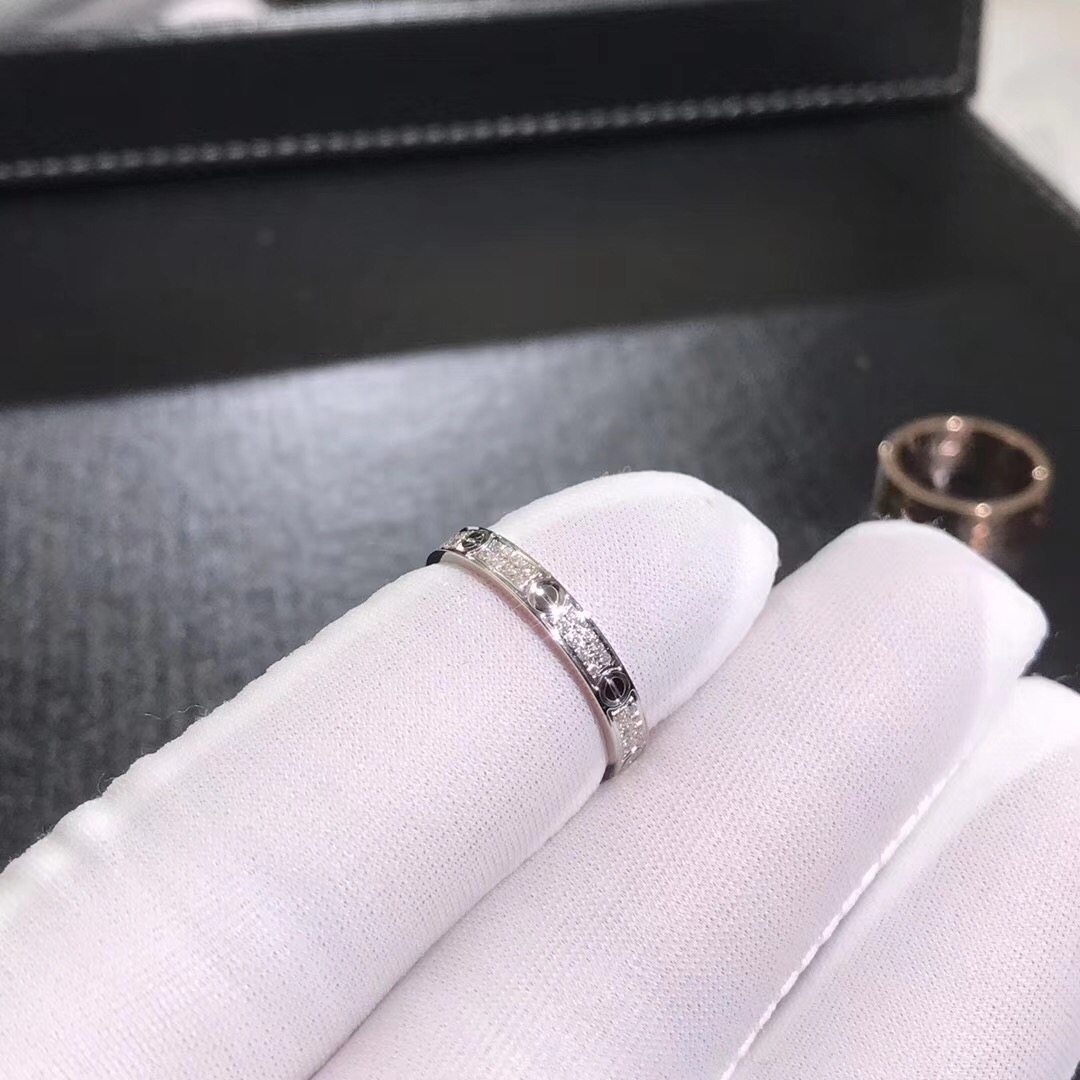 Love ring sm discount cartier